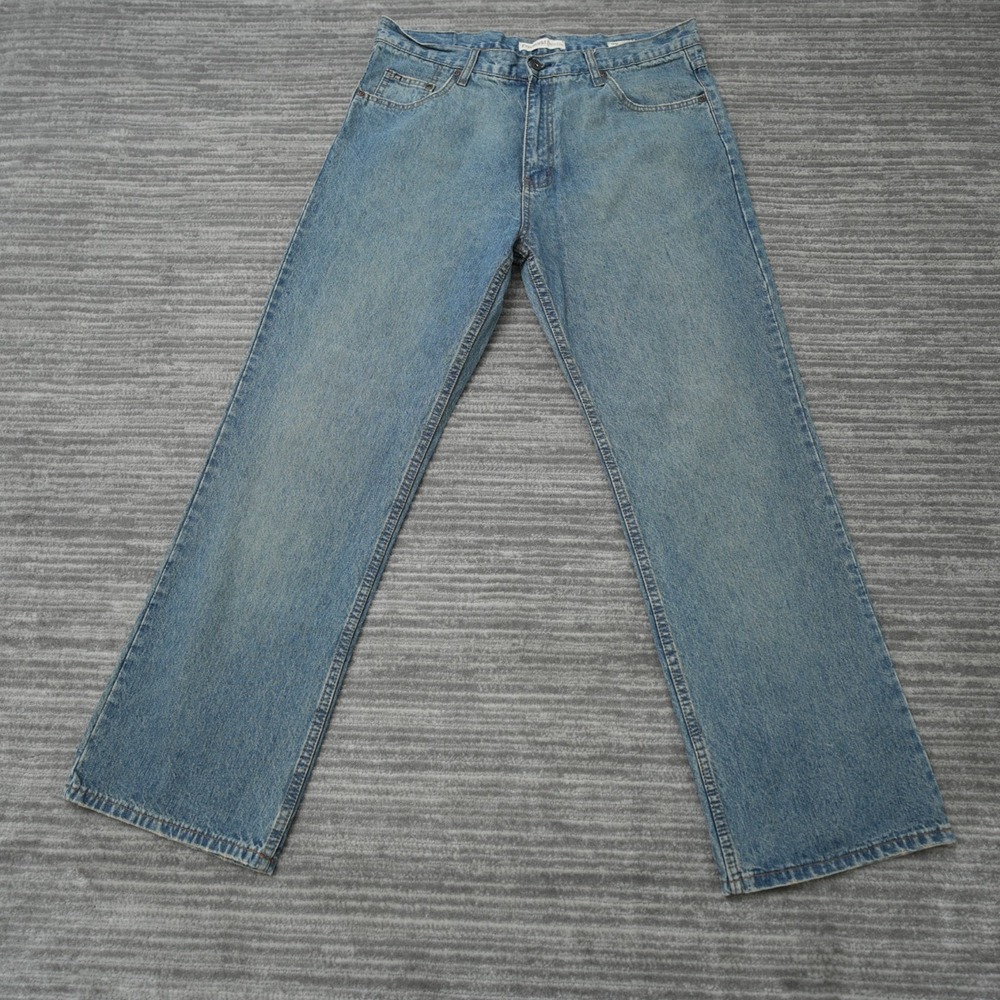 Free World Denim Jeans Men Blue Light Wash Straight Leg 36x32 Measured 36x30.75